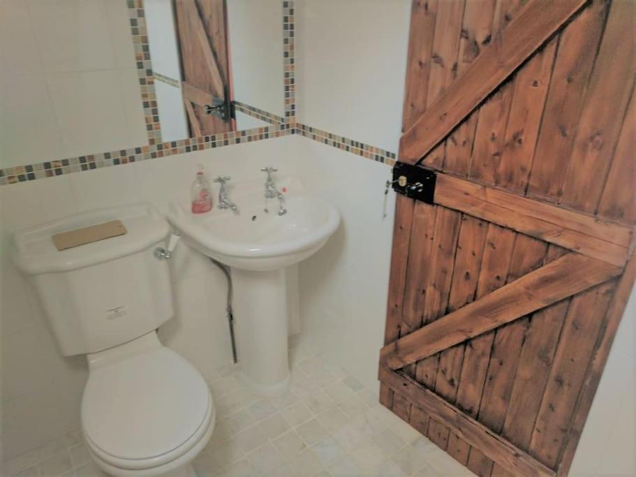 Bildeston Stunning Barn Conversion Ideal For Large Families מראה חיצוני תמונה