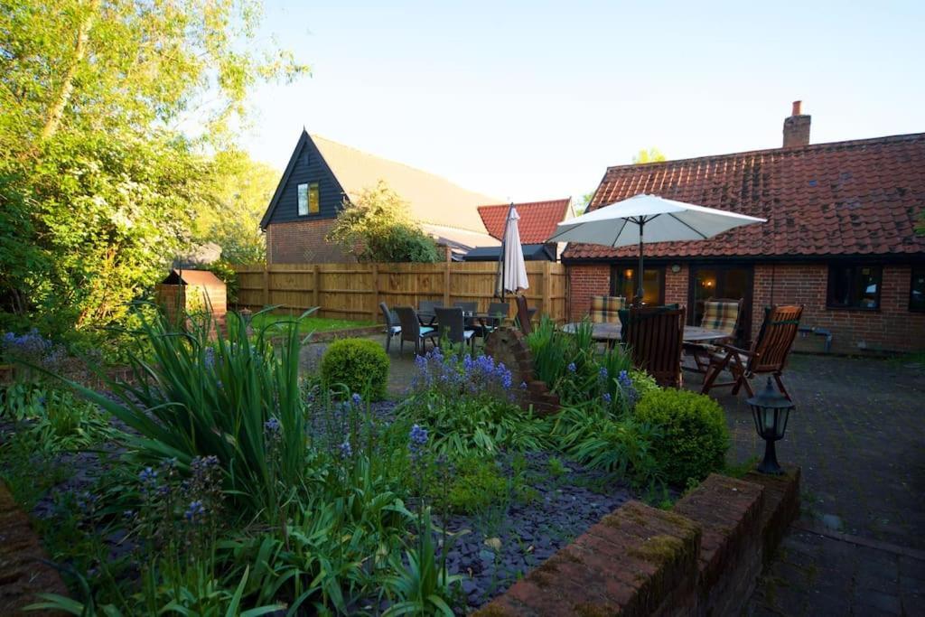Bildeston Stunning Barn Conversion Ideal For Large Families מראה חיצוני תמונה